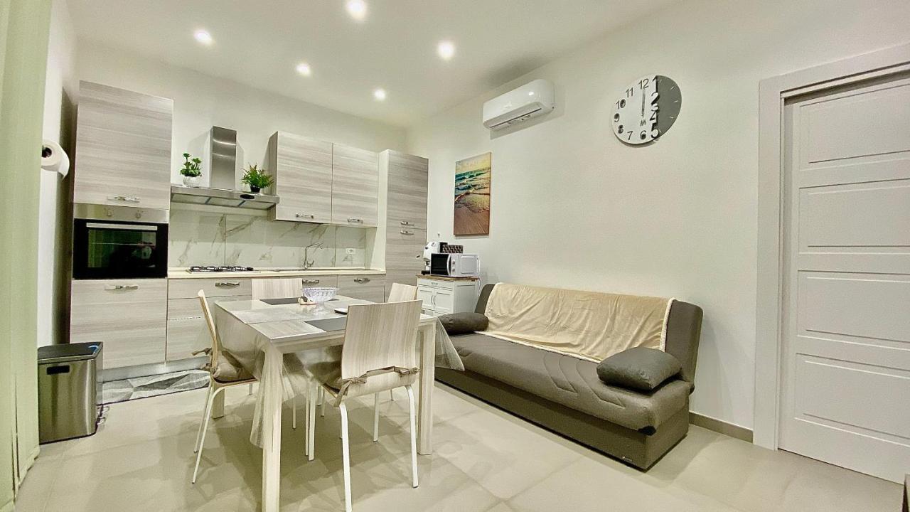 Appartamento Casa Crispino Piano Terra Per 2 Persone Frattaminore ภายนอก รูปภาพ